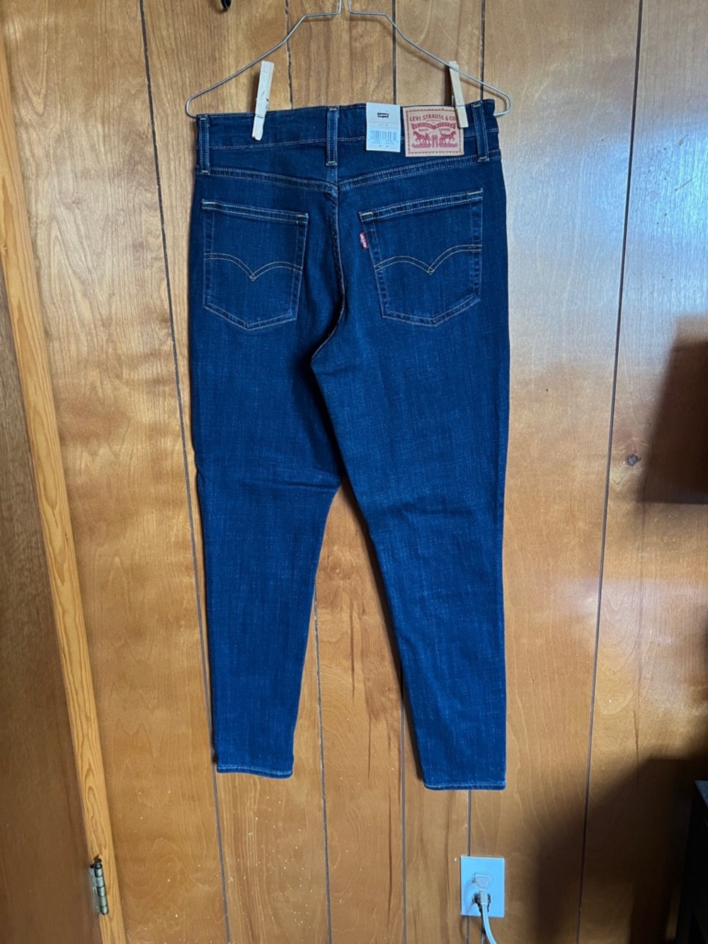 Levi’s 721 Women’s High-Rise Skinny Jeans - Picture 3 of 3